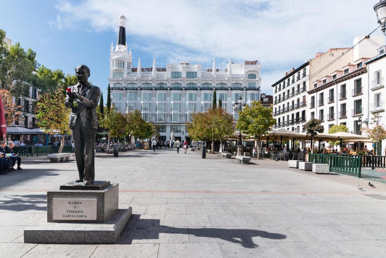 Hostal Evoke Madrid Bagian luar foto
