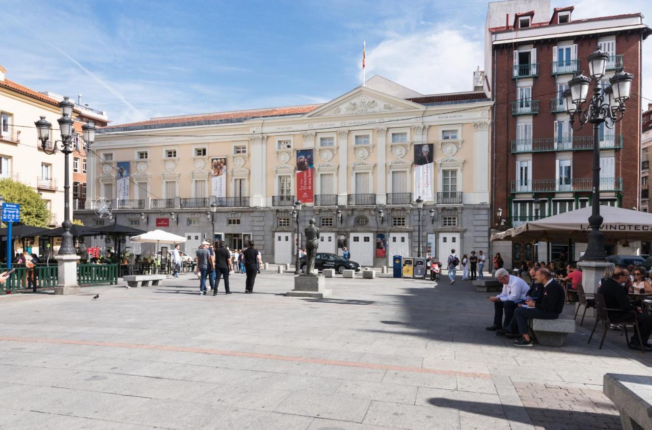 Hostal Evoke Madrid Bagian luar foto