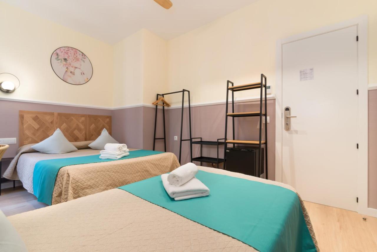 Hostal Evoke Madrid Bagian luar foto